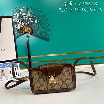 Gucci GG Mini Bag With Clasp Closure 614368 18 x 10.5 x 6.5 cm