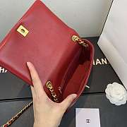 Chanel Shiny Quilted Lambskin Flap Bag Red AS1895 20 x 13 x 7 cm - 5