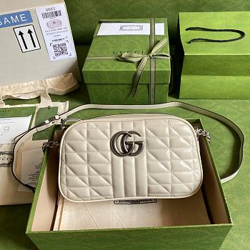 Gucci GG Marmont Small Shoulder Bag White 447632 24 x 12 x 7 cm
