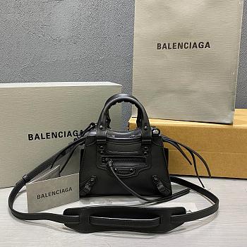 Balenciaga Mini Neo Classic Top Handle Bag Full Black 63852411R57 22 x 14 x 11 cm