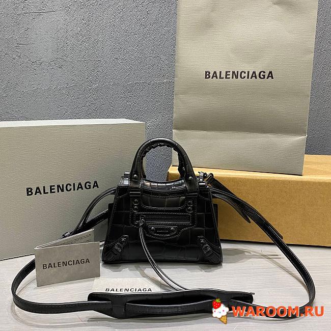 Balenciaga Mini Neo Classic Top Handle Bag Crocodile Leather Black 63852415V67 22 x 14 x 11 cm - 1
