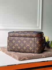 Louis Vuitton Camera Bag Monogram Canvas Black M44937 22.5 x 19 x 13.5 cm - 4