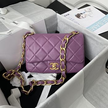Chanel Flap Bag With Big Chain Leather Purle 22 × 5 × 15.5 cm