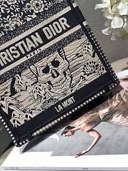 Dior Vertical Book Tote Embroidery 01 20 x 26 x 10 cm - 3