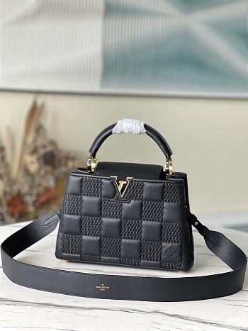 Louis Vuitton Capucines BB Damier Quilt Lambskin Black M59225 27 x 18 x 9 cm