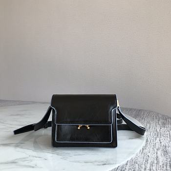 Marni Mini Trunk Bag Leather Black Z476N 18 × 13 × 6.5 cm