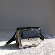 Marni Mini Trunk Bag Leather White/Black Z476N 18 × 13 × 6.5 cm - 4
