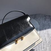 Marni Mini Trunk Bag Leather White/Black Z476N 18 × 13 × 6.5 cm - 3