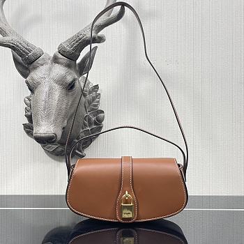 Celine Clutch On Strap Smooth Leather Tan 10I593DQ1 18 × 8 × 5 cm