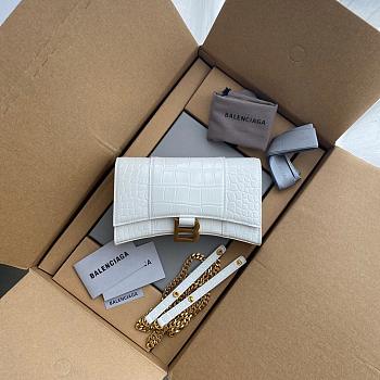 Balenciaga Hourglass Wallet On Chain Crocodile Leather White 6560501 19 x 12 x 5 cm