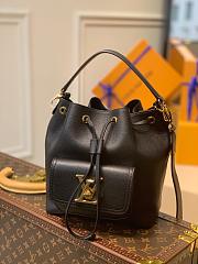 Louis Vuitton Lockme Bucket Bag Black M57687 20 x 22 x 13 cm - 1