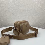 Prada Re-Edition 2005 Hobo Camera Nylon Bag Brown 1BH153 20 x 15 x 5 cm - 3