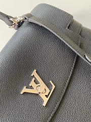 Louis Vuitton Lockme Ever MM Black M51395 33.5 × 21.5 × 14.5 cm - 5