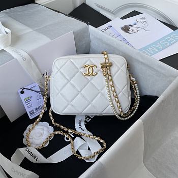 Chanel Mini Camera Case Leather Imitation Pearls Light White AS2856 18 x 14 x 7 cm