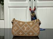 LV EASY POUCH ON STRAP M80349 19cm - 5