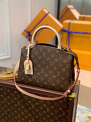 LV Petit Palais Monogram M45900 29cm 01 - 3