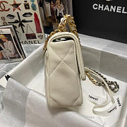 Chanel 19 calfskin in white-26×16×9cm - 4
