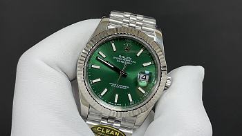 ROLEX Oyster Perpetual DATE JUST WHITE AND GREEN 41mm 3235