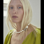 Vivienne West wood necklace 002 - 3
