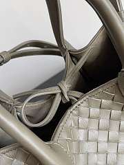 BOTTEGA VENETA 2025 pinacoteca 24*15*12cm - 2