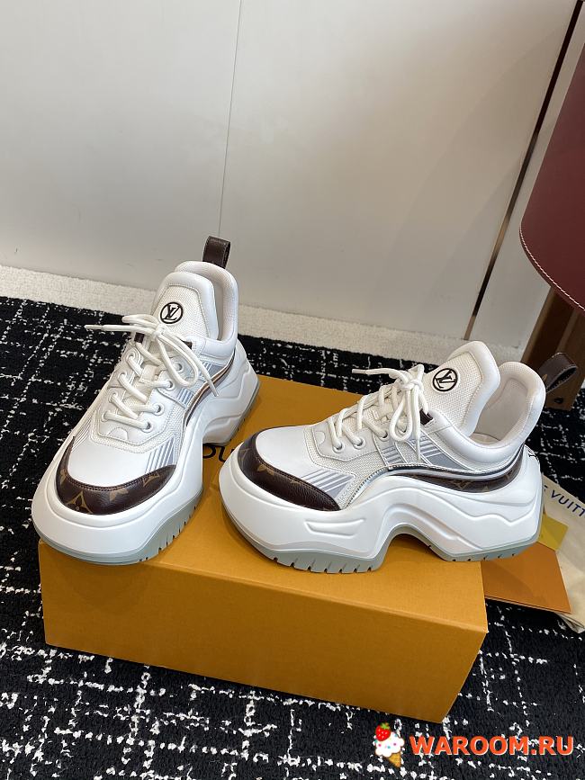 LV Sneaker 02 - 1