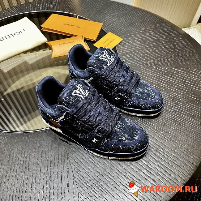 LV Sneaker 09 - 1