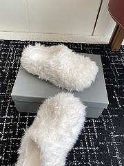 Balenciaga Furry Slide 02 - 4