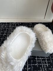 Balenciaga Furry Slide 02 - 2
