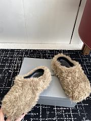 Balenciaga Furry Slide 04 - 4