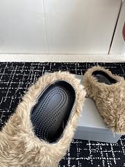 Balenciaga Furry Slide 04 - 3