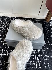 Balenciaga Furry Slide 05 - 2