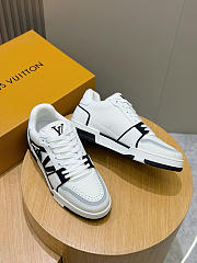 Louis Vuitton Trainer Sneaker 12 - 2
