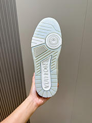 Louis Vuitton Trainer Sneaker 13 - 4