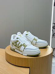 Louis Vuitton Trainer Sneaker 15 - 2