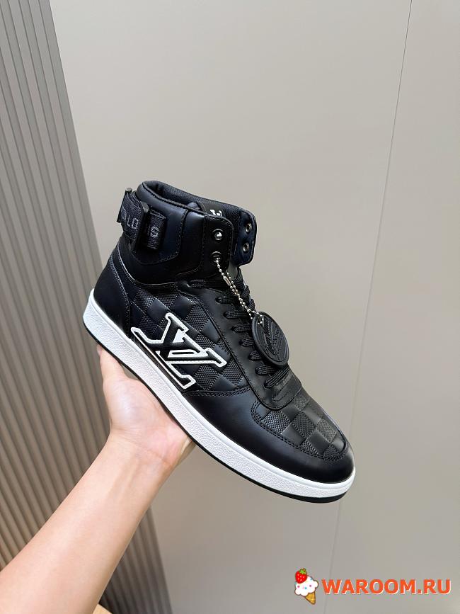 Louis Vuitton High-top sneakers 01 - 1