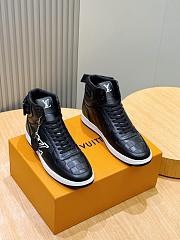 Louis Vuitton High-top sneakers 01 - 2