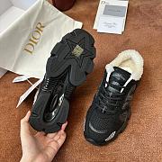 Dior low-top plush sneakers 06 - 2