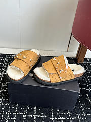LV plush slippers 01 - 3