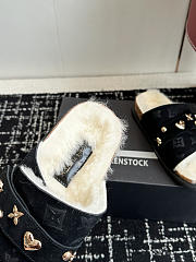 LV plush slippers 02 - 2
